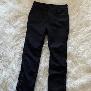 VOLCOM SNOWBOARDING SKI PANTS